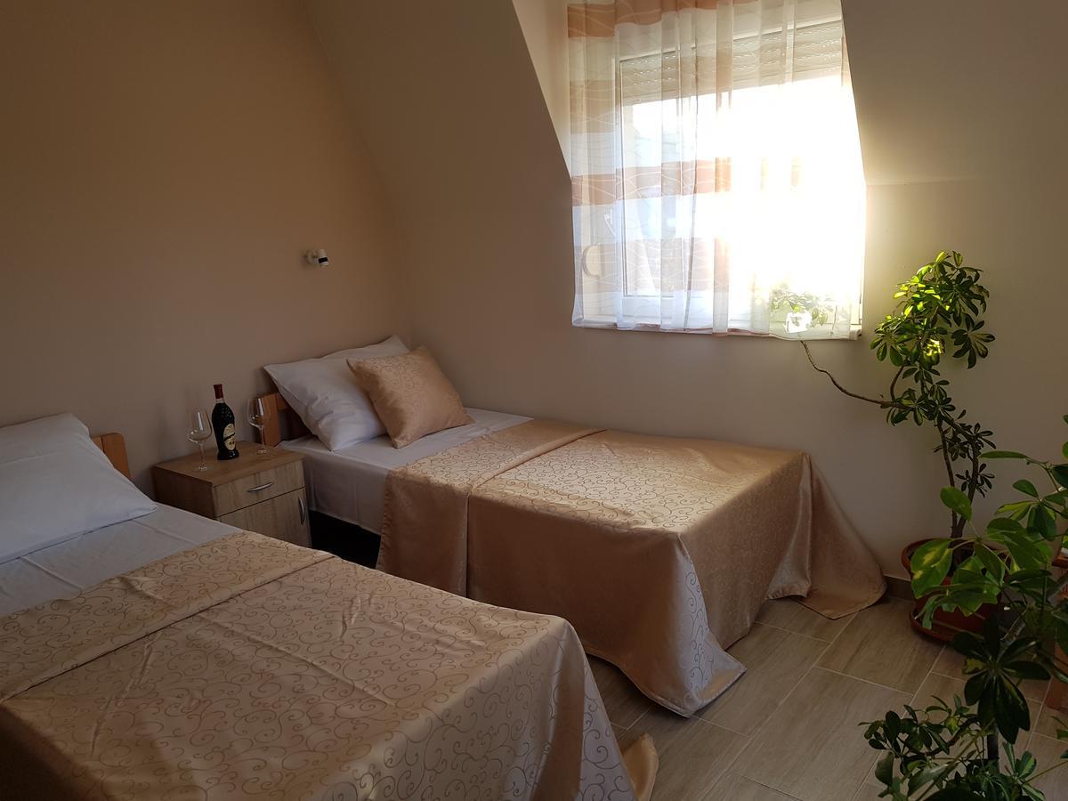 Fruskogorska Terasa Διαμέρισμα Νόβι Σαντ Εξωτερικό φωτογραφία
